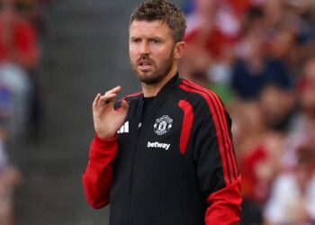 4-2-3-1 Michael Carrick upgrade is ready to join Man Utd ASAP 4-2-3-1 Michael Carrick upgrade is ready to join Man Utd ASAP