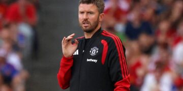 4-2-3-1 Michael Carrick upgrade is ready to join Man Utd ASAP