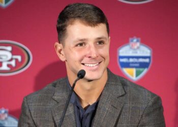 Brock Purdy stuck with ‘ugly’ outfit after losing bet with George Kittle Brock Purdy stuck with ‘ugly’ outfit after losing bet with George Kittle