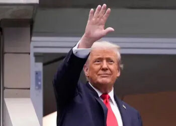 Donald Trump plans to attend highly anticipated SEC clash on Saturday Donald Trump plans to attend highly anticipated SEC clash on Saturday
