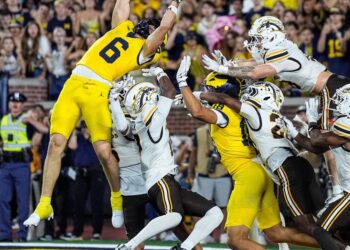 FBS oversight committee says replay protocols weren’t followed in Michigan’s Hail Mary win