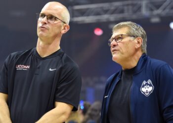 Hurley, Auriemma weigh in on College Sports Act