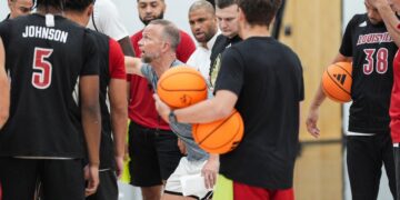 Projected starting lineups, biggest preseason battles for each high-major team as first practices begin