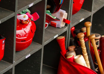 Reds Fail to Mount a Comeback Against Cubs Bullpen, Lose 5-2 Reds Fail to Mount a Comeback Against Cubs Bullpen, Lose 5-2
