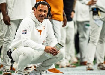 Texas football’s Steve Sarkisian drops mic on not coaching like a ‘loser’ against Ohio State