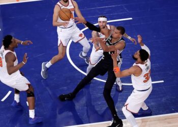 The Spurs’ biggest weakness was their half-court offense. How can they improve it? The Spurs’ biggest weakness was their half-court offense. How can they improve it?