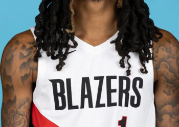24 NBA players who look super weird in new jerseys this season, starring LeBron, Giannis, Ja Morant, and more