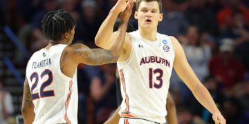 Auburn Tigers have recruited player with Walker Kessler style traits, says Steven Pearl