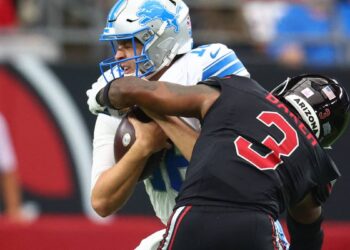 Bears Named a Fit for a Two-Time All-Pro Safety With 3.5 Sacks This Season