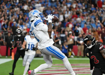 Jameson Williams scores 39-yard TD, Lions lead Cardinals 31-7