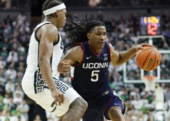 Nik Khamenia, UConn men impress in preseason road win at Michigan State