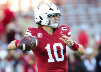 Prominent QB struggles the theme in a wild Week 7 of college football