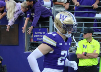 Washington freshman DB holds his own in extended action vs. Minnesota