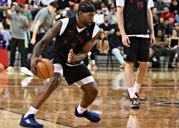 Why Kawhi Leonard is taking his time integrating into Toronto Raptors’ lineup